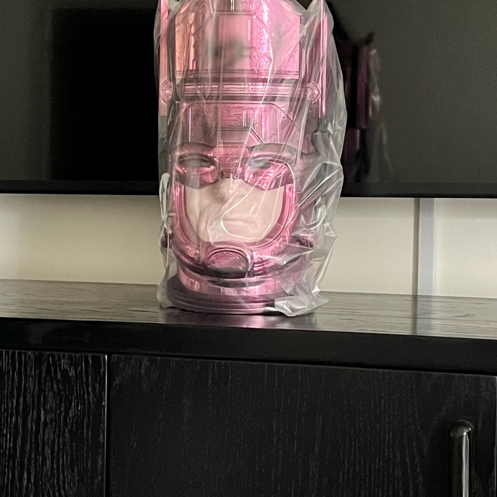 Marvel Pink Lantern Accents